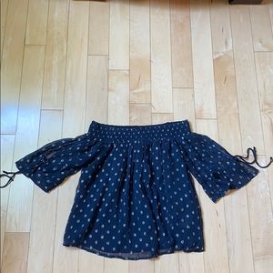 Abercrombie & Fitch off the shoulder top
